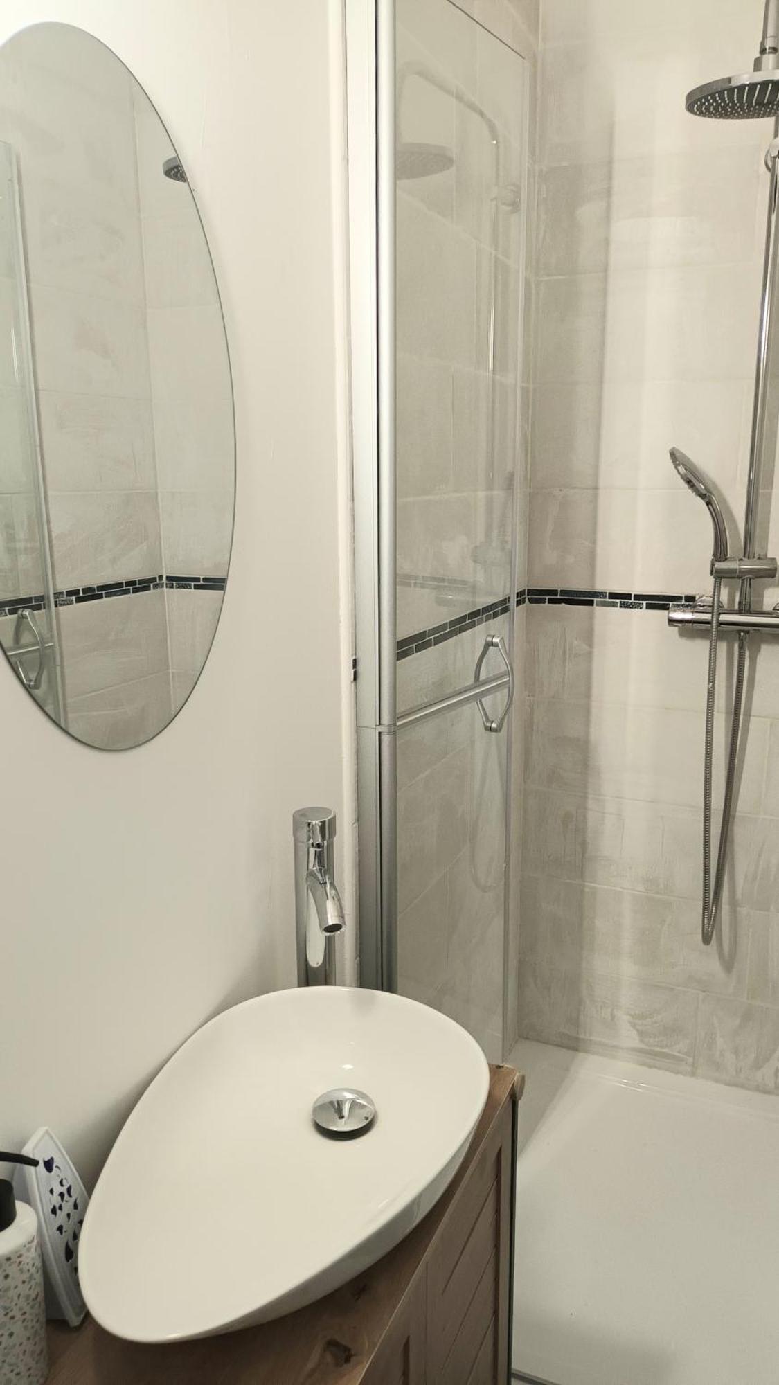 Saint-Martin-dʼArdèche Chambres D'Hotes & Jacuzzi - A L'Ombre Des Amandiers المظهر الخارجي الصورة